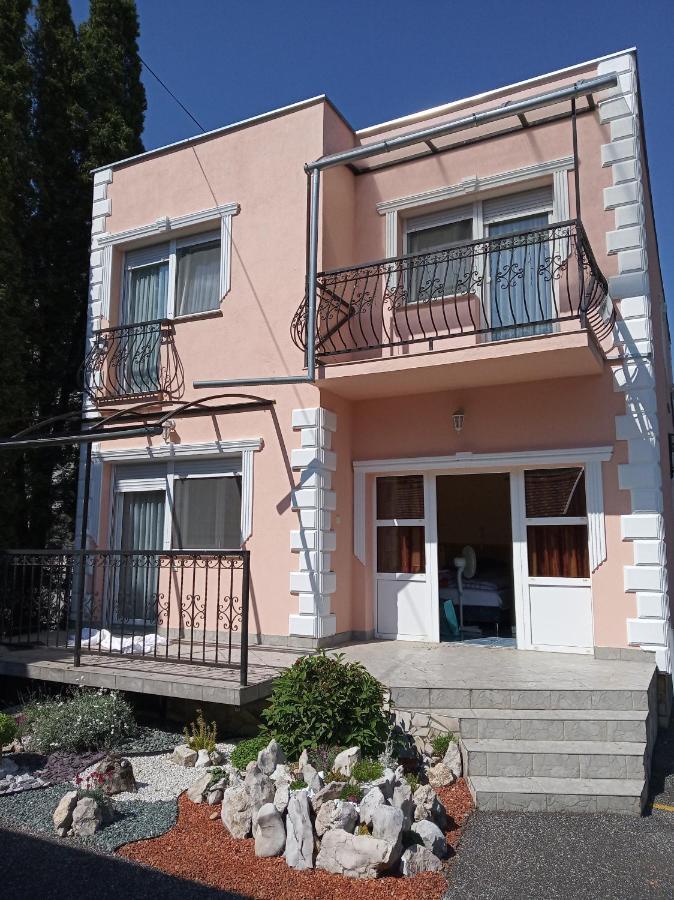 Atlas Apartman Бюк Экстерьер фото