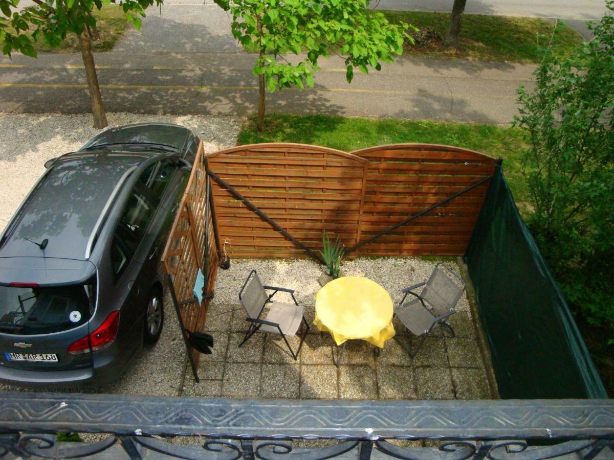 Atlas Apartman Бюк Экстерьер фото
