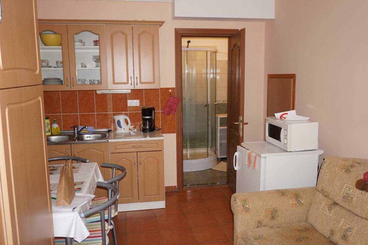 Atlas Apartman Бюк Экстерьер фото